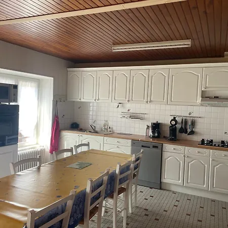 Maison Familiale A Ferienhaus Picherande